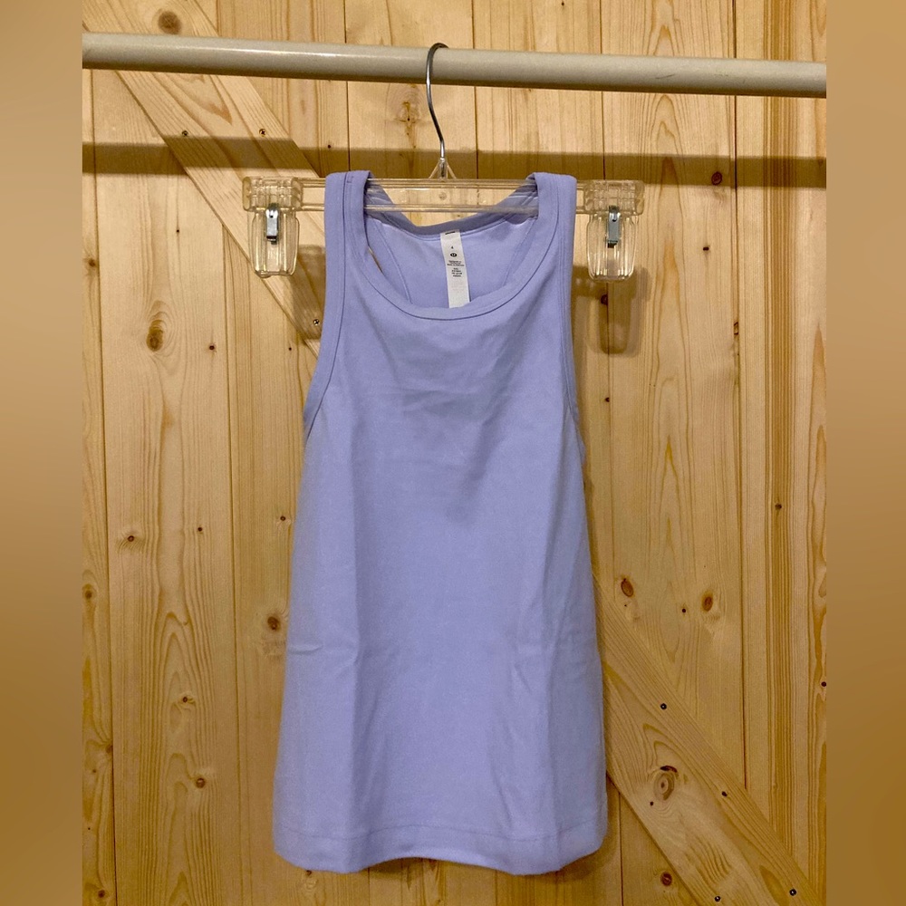 lululemon align waist-length racerback top
size 4, blissful blue